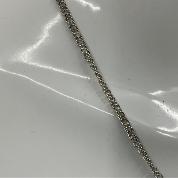 Stainless steel crucifix pendant necklace - Picture 3 of 8